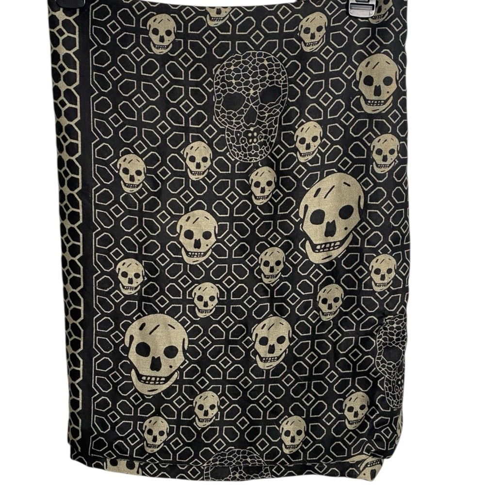 Skullistic Black and White Skull Pattern Scarf